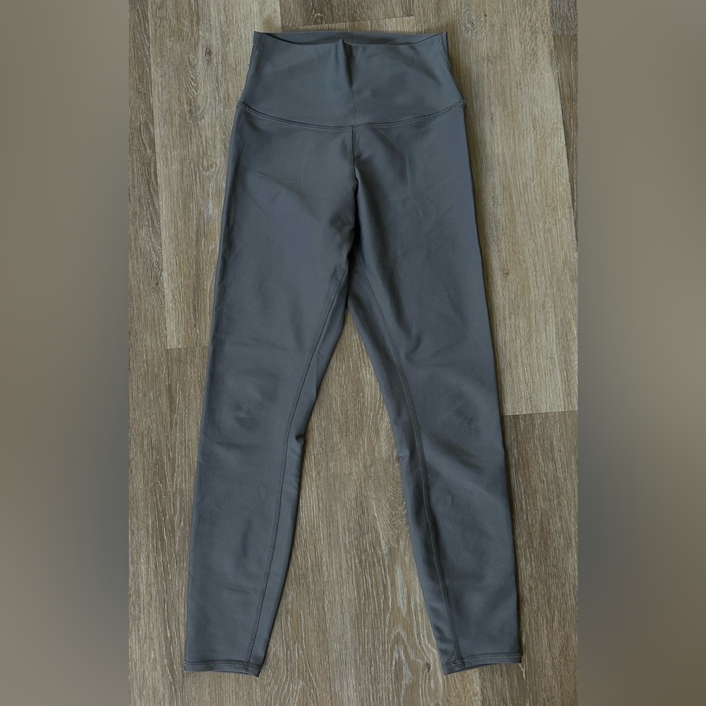 Alo Yoga Grey 7/8 High Waist Airlift Leggings